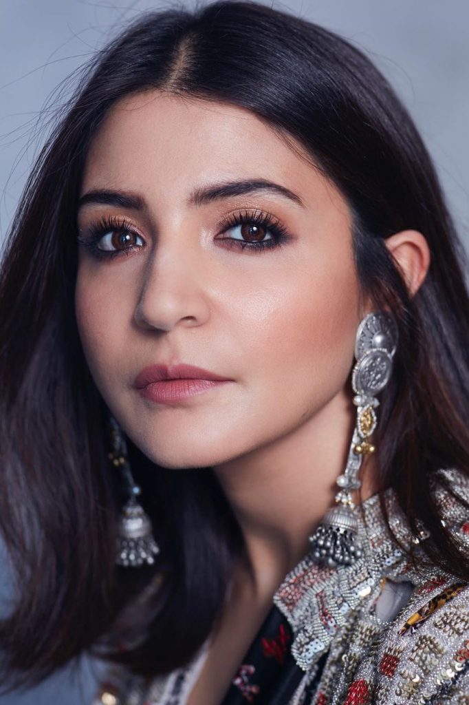 Makeup tips we can learn through Anushka Sharma’s Instagram. - FHM Pakistan